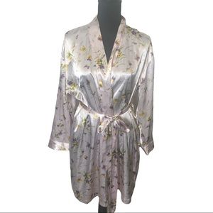 FY, Short Floral Robe, pockets, Lavendar, Size S, EUC